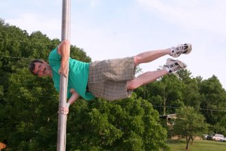 1512573_718940546729_667800945_n